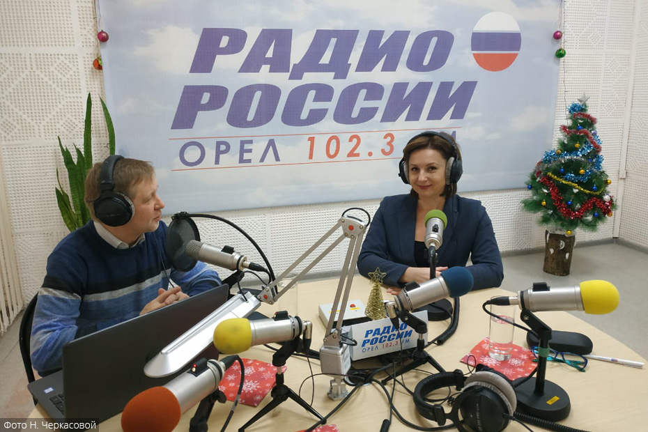 Елена Валентиновна Никитина в программе «Тема дня» на «Радио России. Орёл»